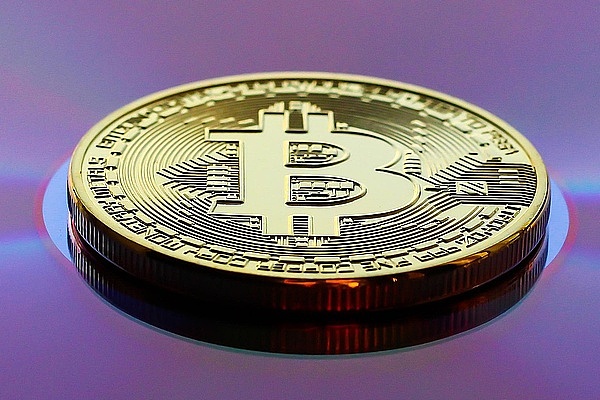 加密货币市场预警：BTC、ETH、SOL或将迎来深度回调