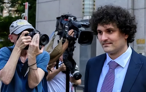虚拟货币纠纷该选香港还是新加坡仲裁？资深律师深度解析