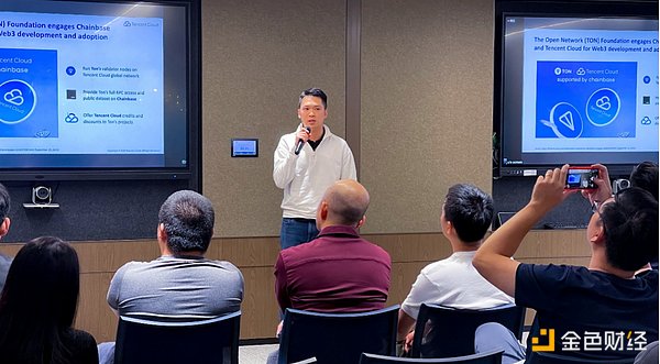 Meta AI：让虚拟社交变得更疯狂的智能伴侣